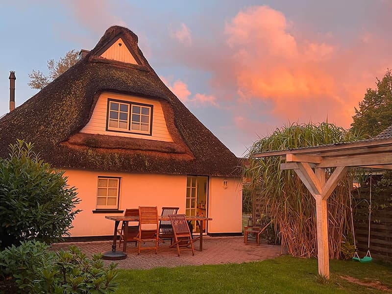 Sonnenuntergang auf der Terrasse – stimmungsvoll und ruhig