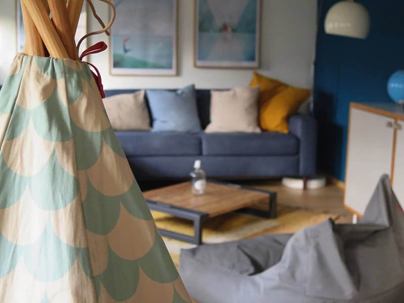 Spielzelt für Kinder im gemütlichen Wohnzimmer